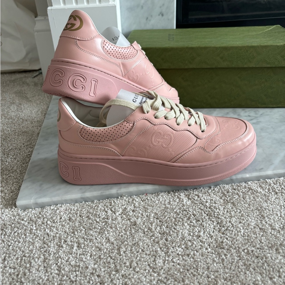 Gucci pink sneakers - Picture 2 of 4